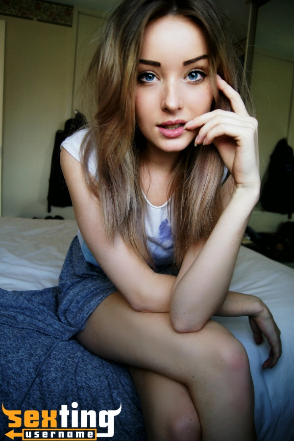 meggirl19, 19 years old, from Switzerland